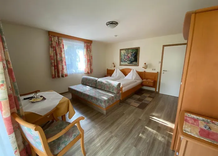 Steinbacher Guest house 3*